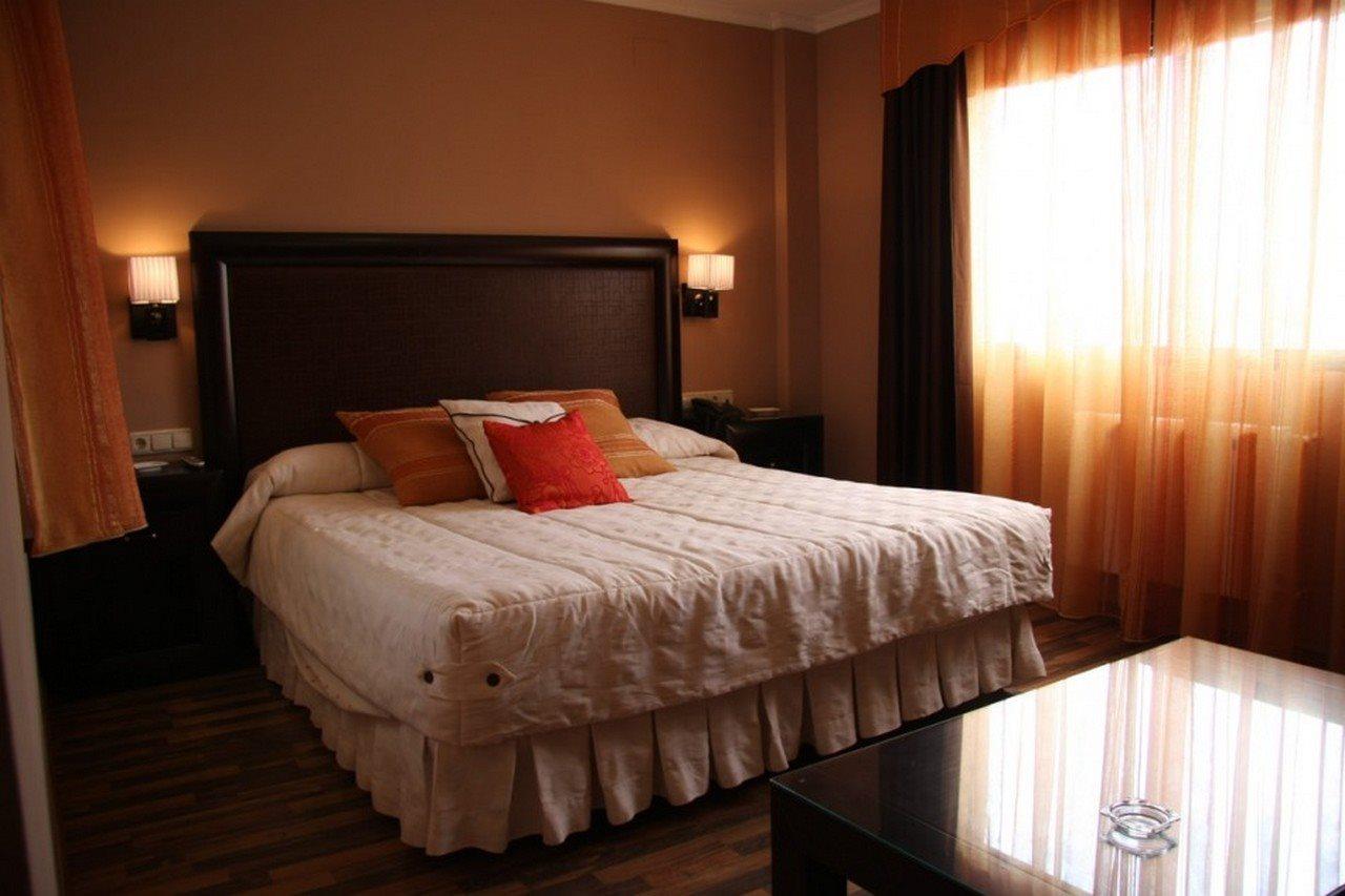 Hotel Mulhacen Guadix Bagian luar foto