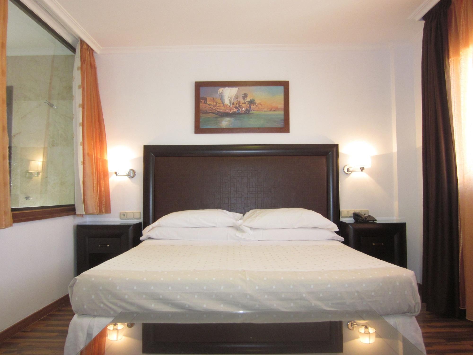 Hotel Mulhacen Guadix Bagian luar foto