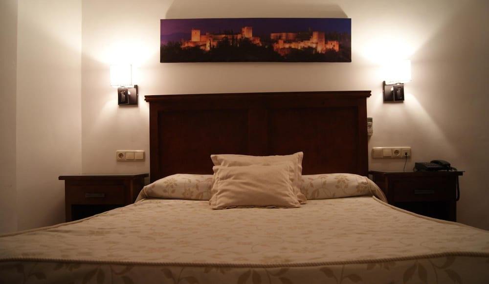Hotel Mulhacen Guadix Bagian luar foto