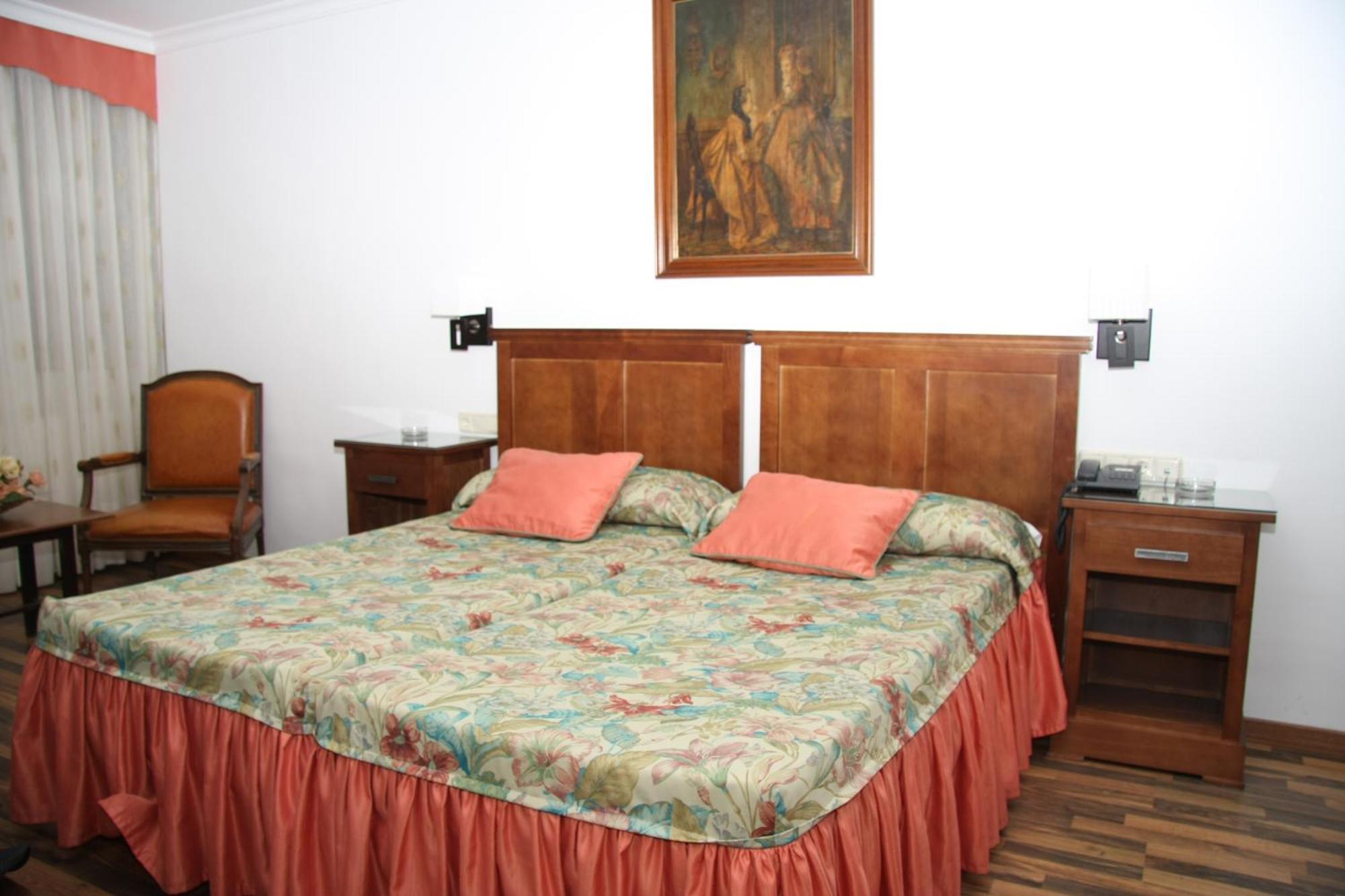 Hotel Mulhacen Guadix Ruang foto