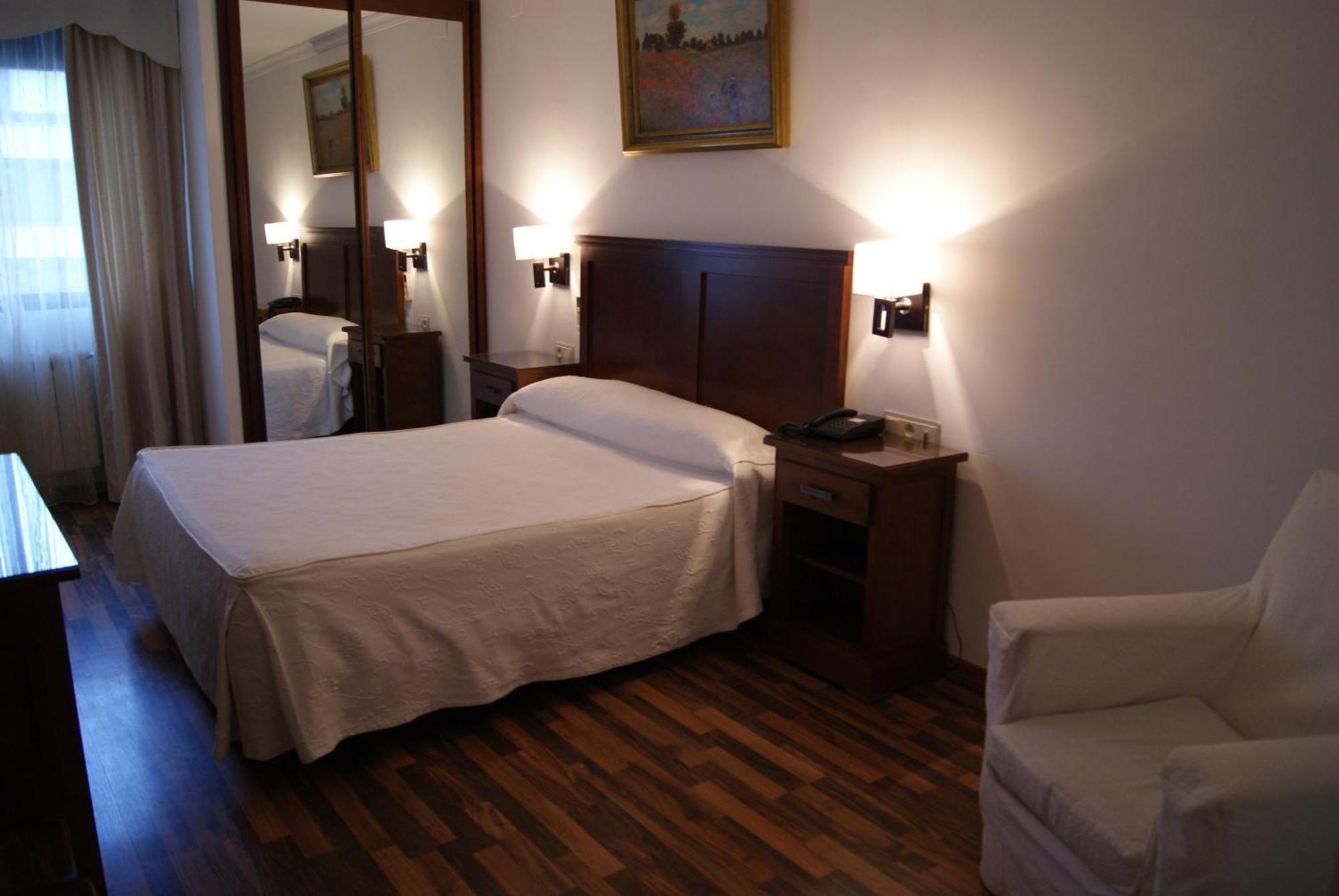 Hotel Mulhacen Guadix Ruang foto